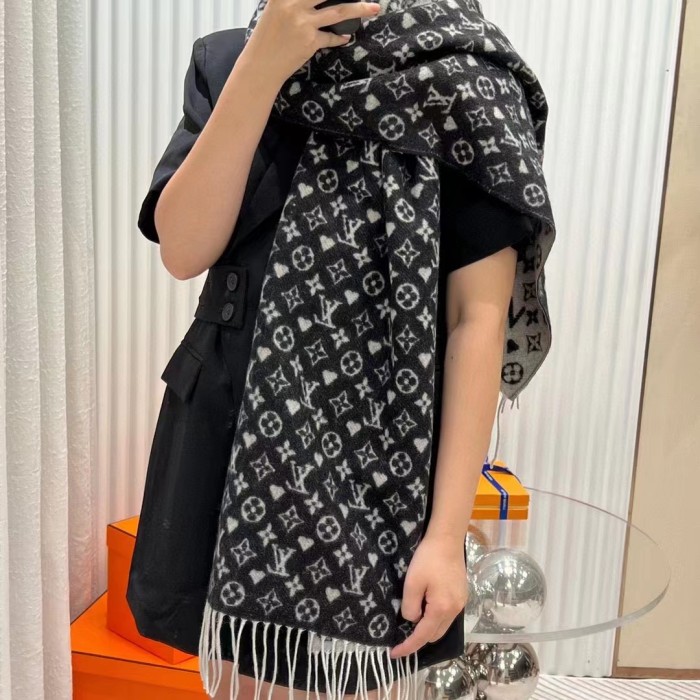 Louis Vuitton Unisex LV Game On Scarf Black Allover Monogram MP2907