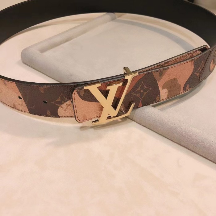 Louis Vuitton Unisex LV Initials 40 MM Reversible Belt Brown Leather Metal Buckle