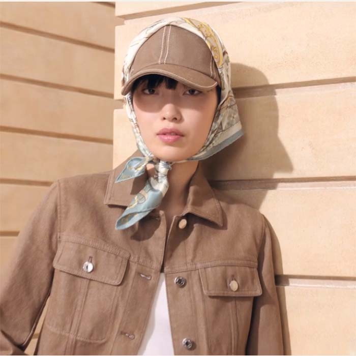 Hermes Women Les Voitures Nouvelles Scarf 70 Silk Bleu Beige