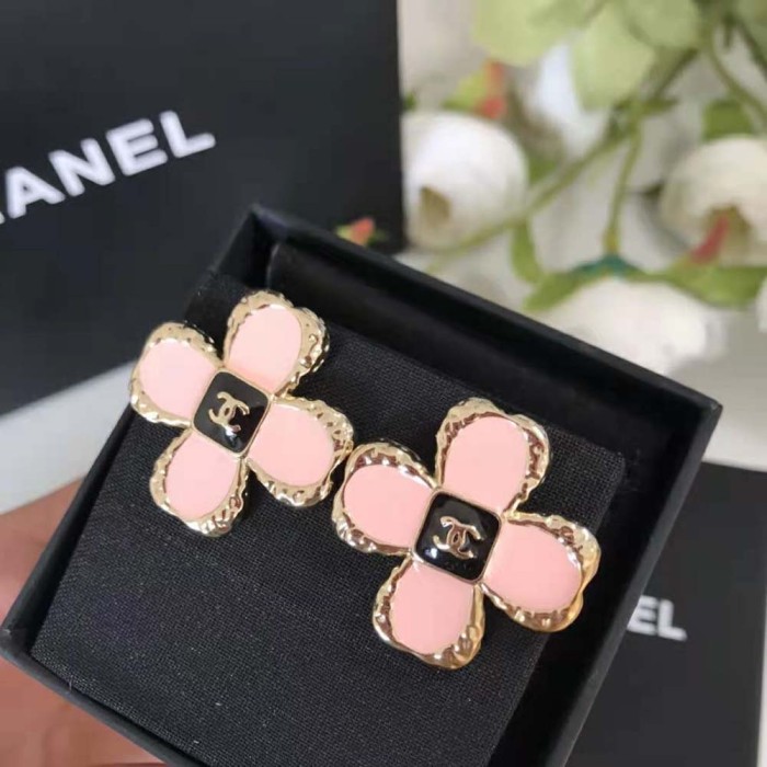 Chanel Women Stud Earrings in Metal and Resin