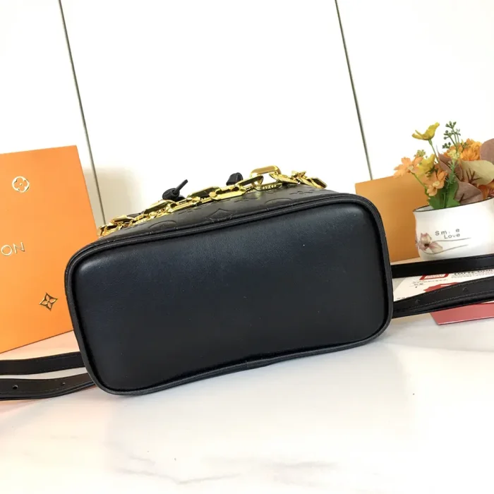 Louis Vuitton LV Women Coussin Backpack PM-Black M13357