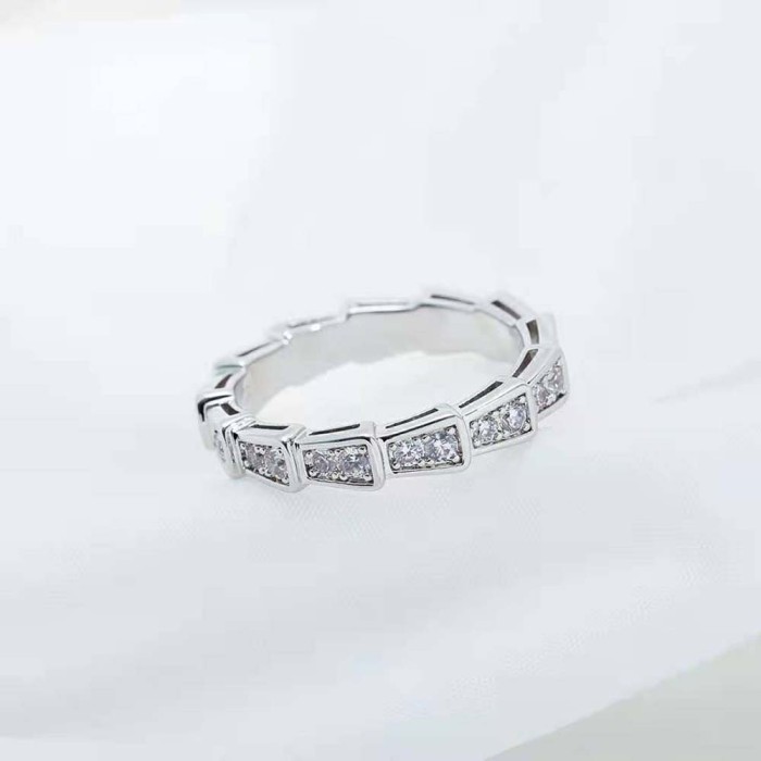 Bvlgari Women Precious Beauty of the Scales Serpenti Viper Ring