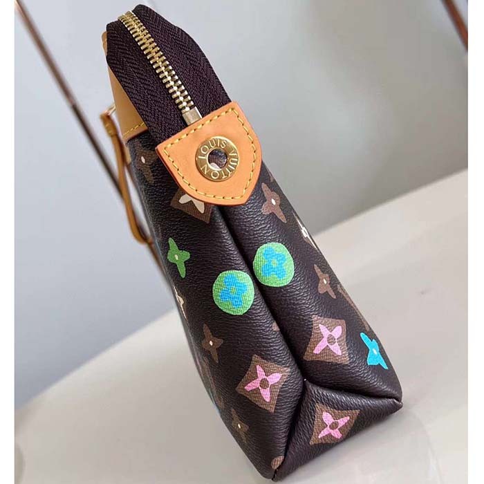 Louis Vuitton Unisex Pochette Voyage Souple Chocolate Monogram Craggy Coated Canvas M83568