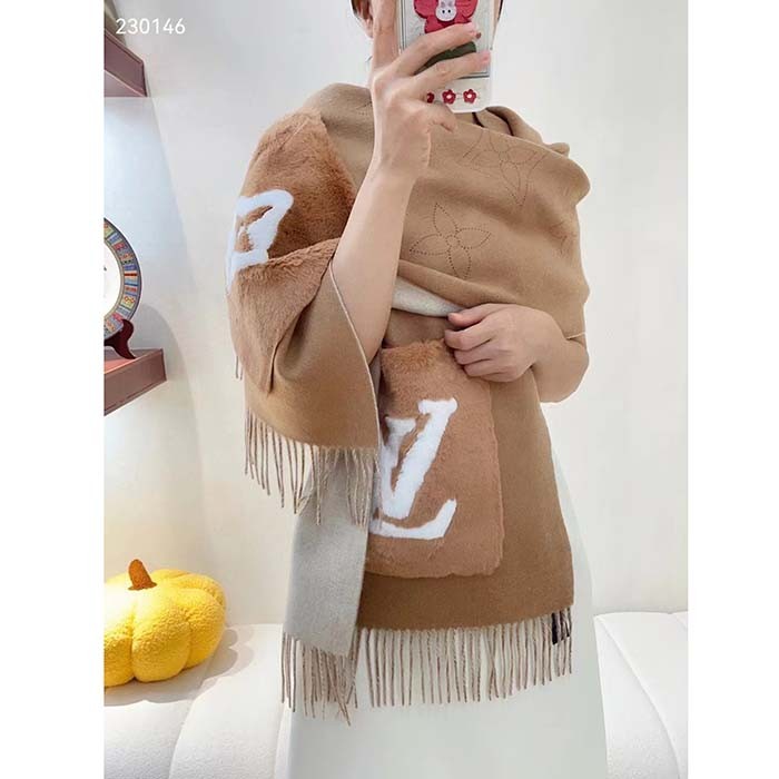 Louis Vuitton Unisex LV Cosy Mink Fur Collection Scarf Cashmere Beige Jacquard Initials Monogram Flowers