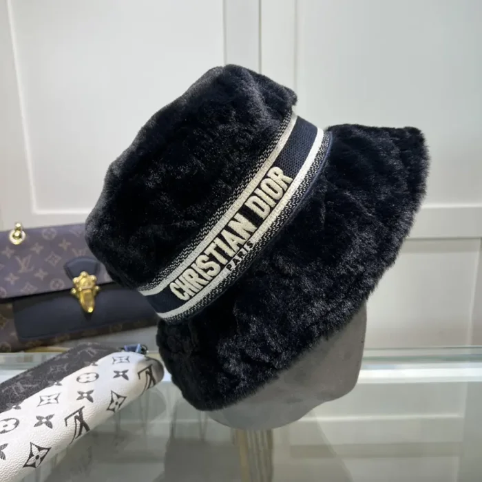Dior Unisex D-Bobby Cannage Small Brim Bucket Hat Black Shearling