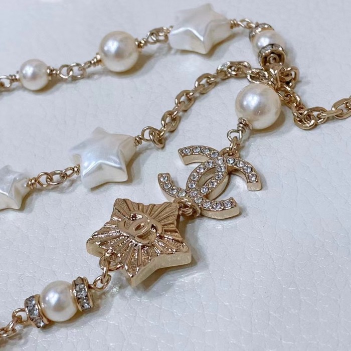 Chanel Women CC Chain Belt Metal Resin Glass Pearls Strass Gold Pearly White Crystal