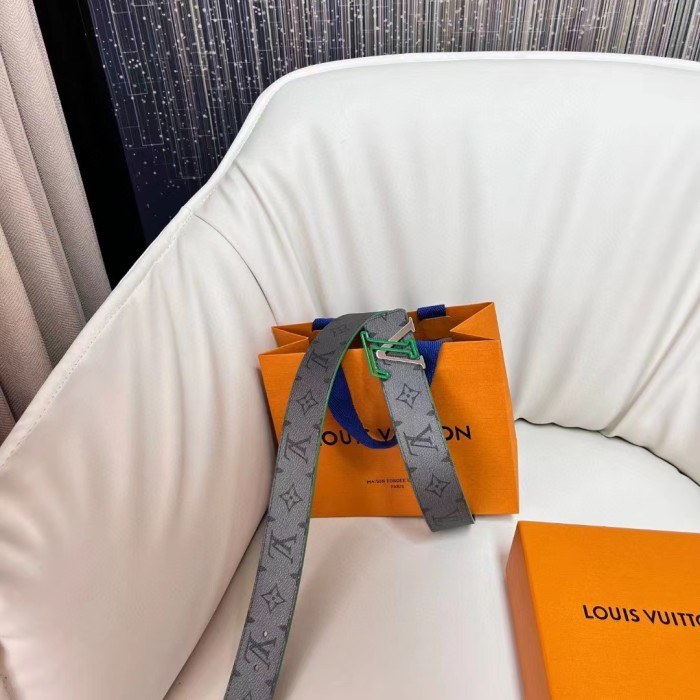 Louis Vuitton Unisex LV Line 40 MM Reversible Belt Green Monogram Eclipse Reverse Coated Canvas