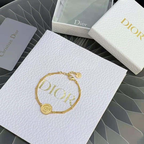 Dior Women 30 Montaigne Bracelet Gold-Finish Metal