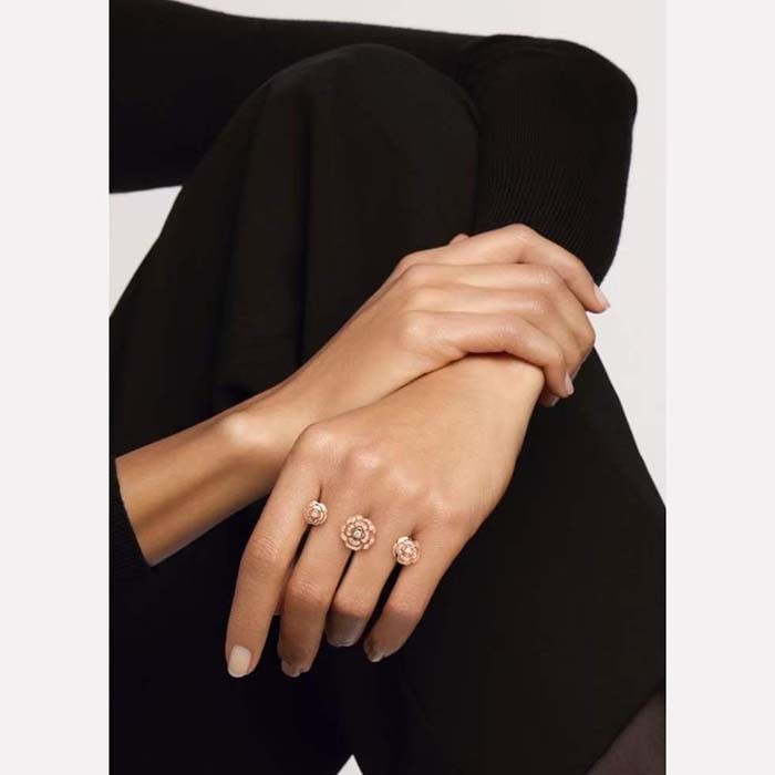 Chanel Women CC Extrait De Camelia Transformable Ring 18K Rose Gold Diamonds