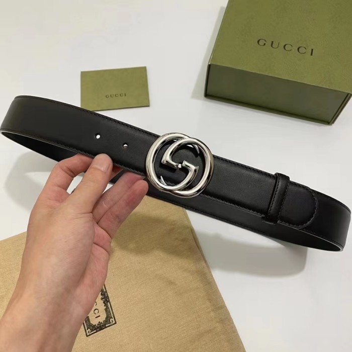 Gucci Unisex Blondie Belt Black Leather Round Interlocking G Buckle Palladium-Toned Hardware 4 CM Width