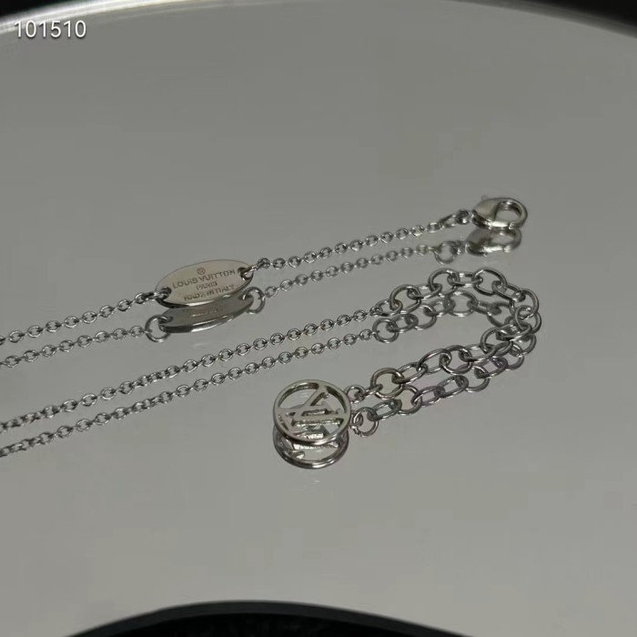 Louis Vuitton Unisex LV Volt One Pendant White Gold 36 Diamonds 0.16 CT