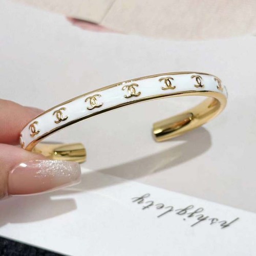 Chanel Women CC Cuff Metal Gold White Ref. ABC986 B16125 NW384