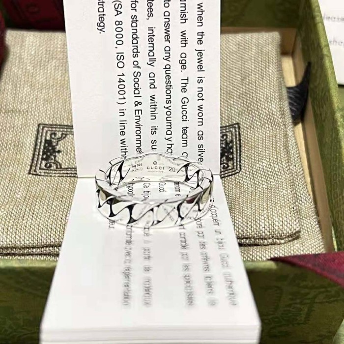 Gucci Women Interlocking G Enamel Ring-Green