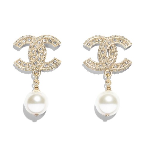 Chanel Women Earrings in Metal Glass Pearls Resin & Diamantés-White