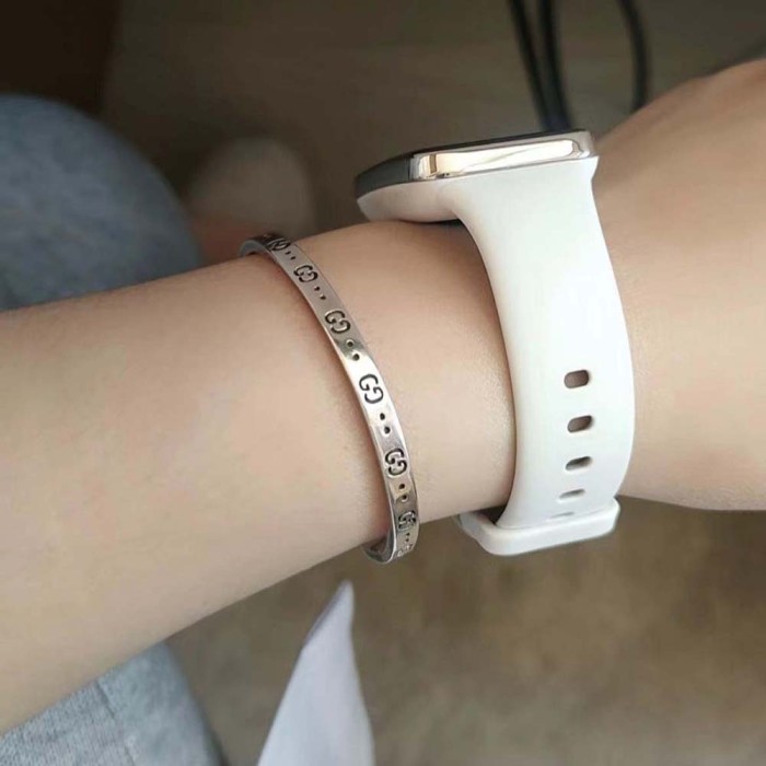 Gucci Unisex Icon 18k Bracelet 434524 J8502 9000