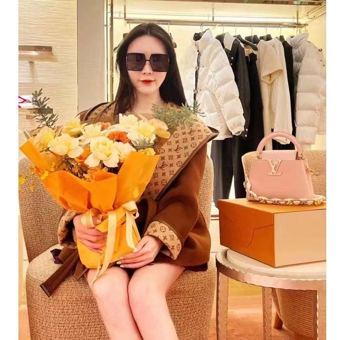 Louis Vuitton LV Women Capucines Mini Handbag Jasmine Pink Taurillon Leather