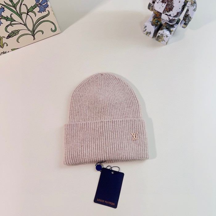 Louis Vuitton Unisex LV Ahead Beanie One Size Crème Beige Cashmere Enamel Initials