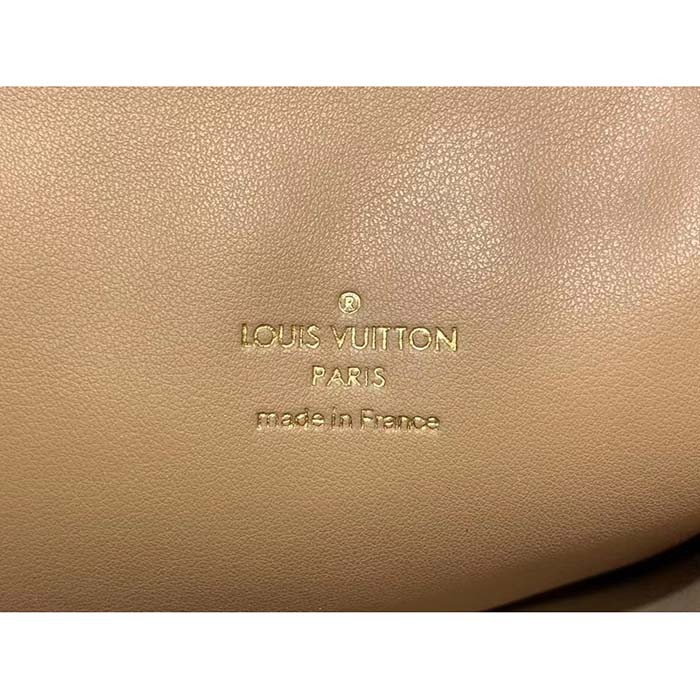 Louis Vuitton LV Women Coussin PM Handbag Rose Bonbon Pink Lambskin Zip Closure