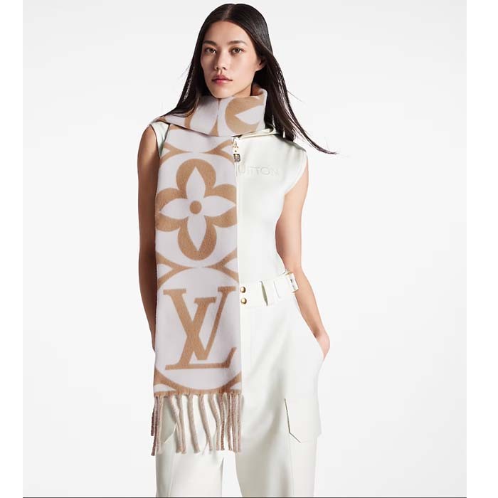 Louis Vuitton Unisex LV Medallion Scarf Beige Wool Jacquard M79213