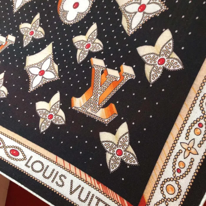 Louis Vuitton Unisex Monogram LV Locks Square 90-Black M90660