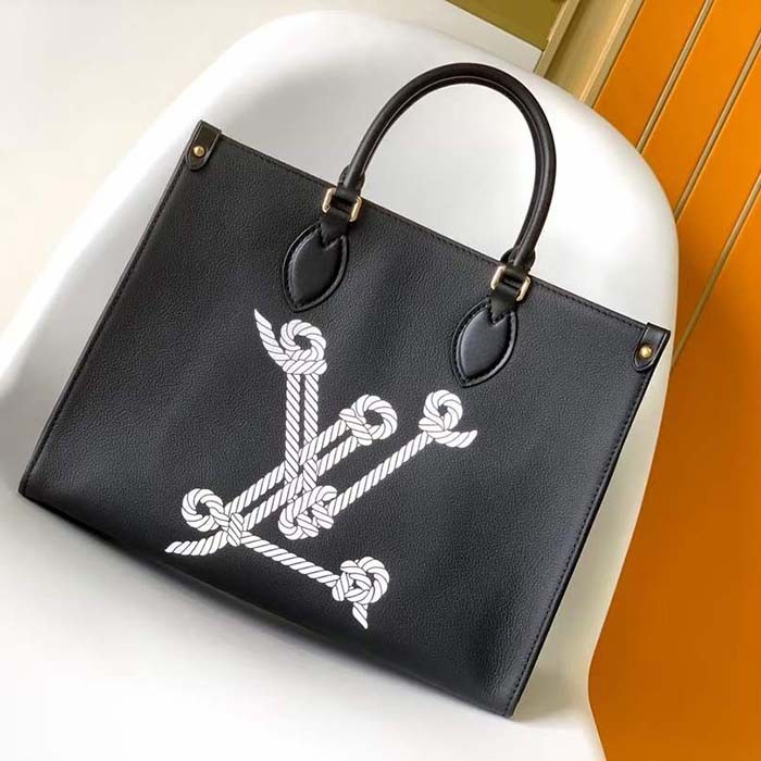 Louis Vuitton Unisex LV OnTheGo MM Black Grained Calfskin Hook Closure