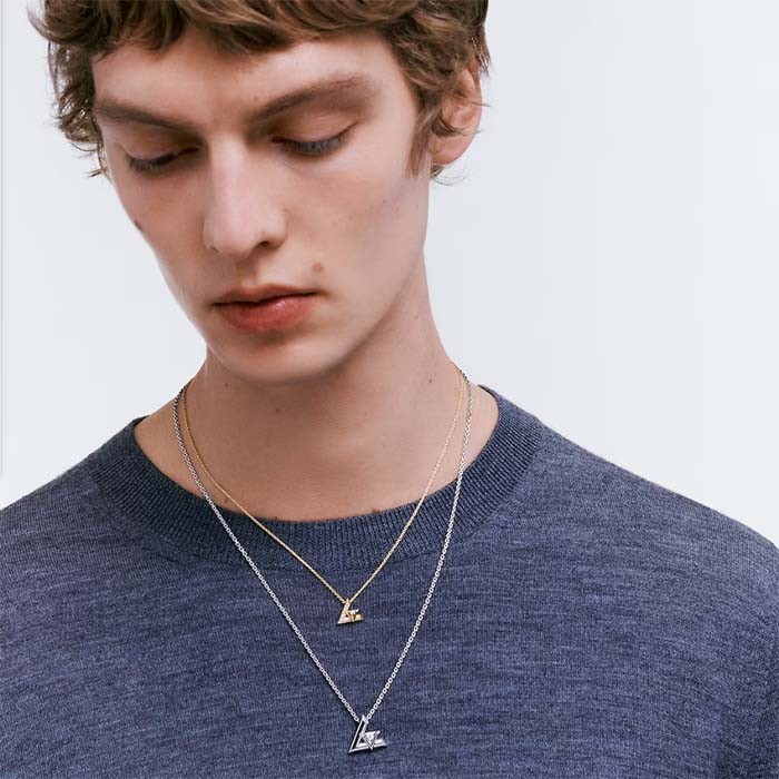 Louis Vuitton Unisex LV Volt One Pendant Yellow Gold 36 Diamonds 0.16 CT