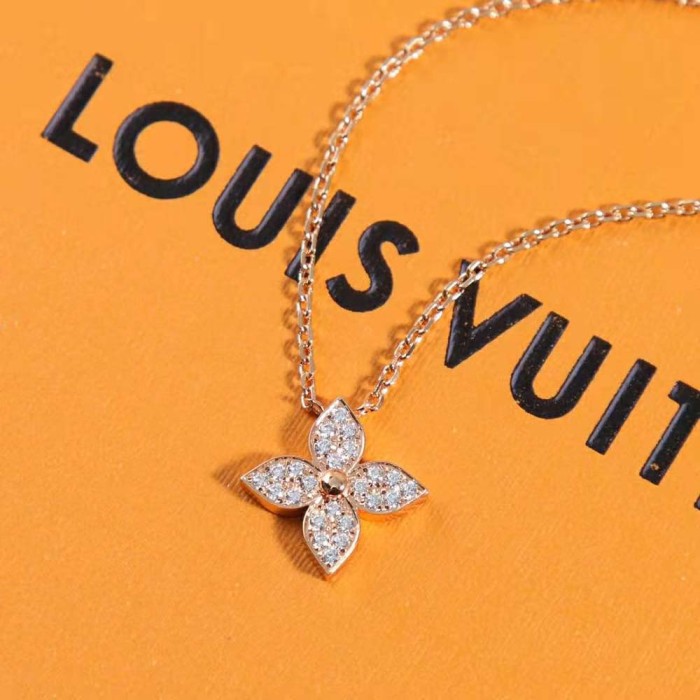 Louis Vuitton Women Idylle Blossom Pendant Pink Gold And Diamonds