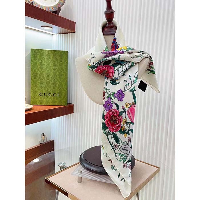 Gucci Women GG Flora Print Silk Carré Multicolor White Twill