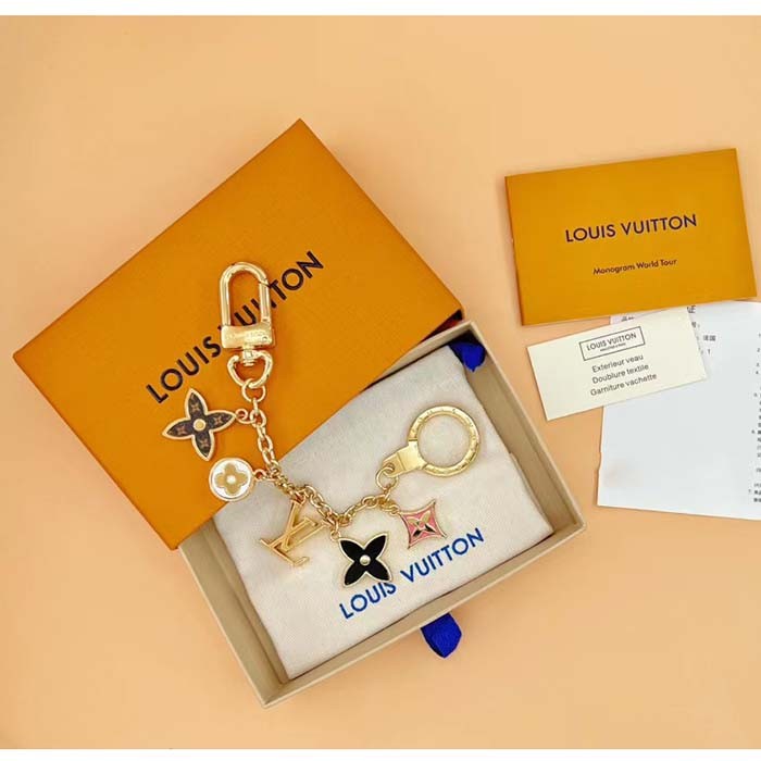 Louis Vuitton Unisex Spring Street Chain Bag Charm Monogram Canvas Gold-Color Hardware