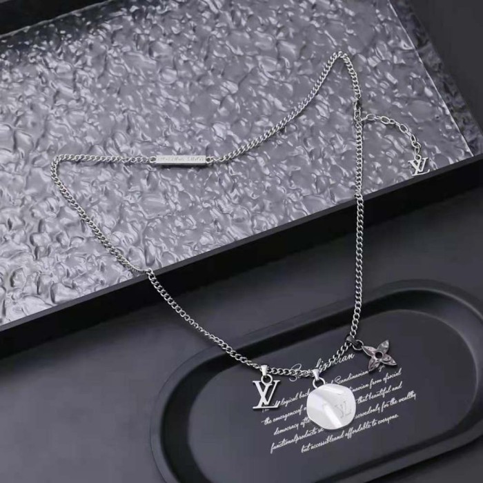 Louis Vuitton Unisex LV Liquid Pendant