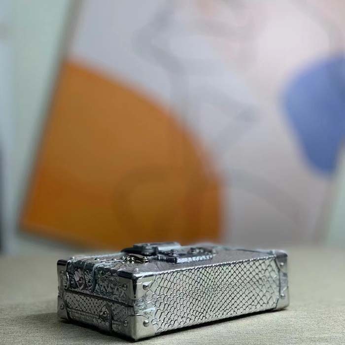 Louis Vuitton LV Women Petite Malle Handbag Metallise Froisse Silver Brilliant Alligator Leather