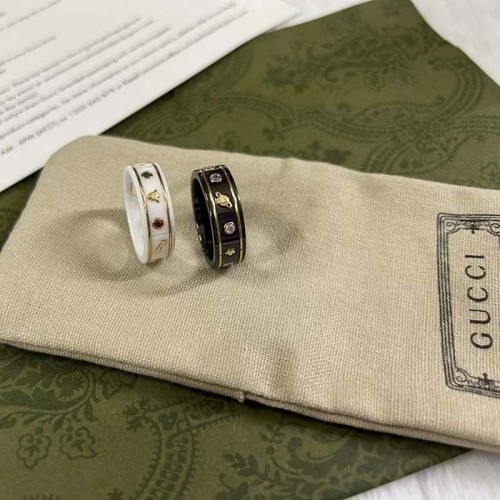 Gucci Unisex Icon Ring Yellow Gold Interlocking G 18k Yellow Gold White Zirconia