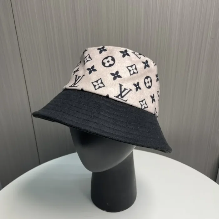 Louis Vuitton Unisex Monogram Essential Bucket Hat-Blue M78772