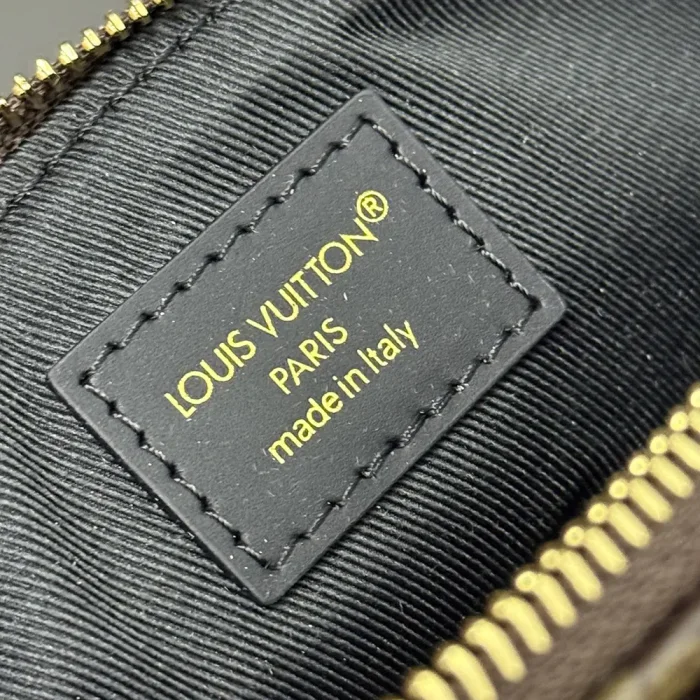 Louis Vuitton LV Women Keepit in Cowhide-leather Trim-M14806