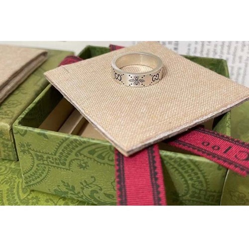 Gucci Unisex GG Bee Engraved Ring 925 Sterling Silver Aged Silver-Toned Hardware