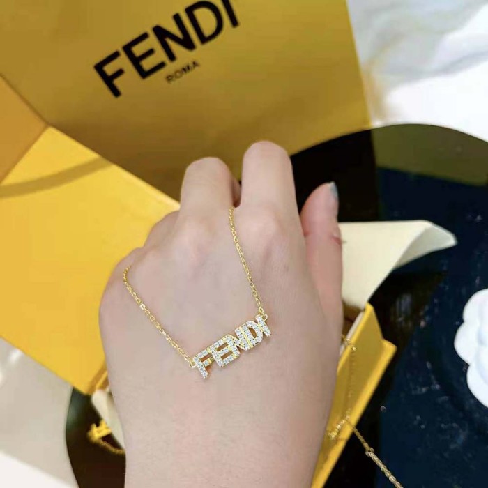 Fendi Women Signature Gold-colored Nnecklace Clip Closure
