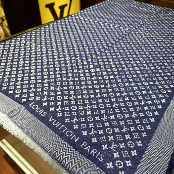 Louis Vuitton Unisex Monogram Denim Shawl-Blue M71376