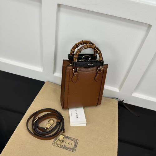 Gucci GG Women Gucci Diana Mini Tote Bag Double G Cuir Leather