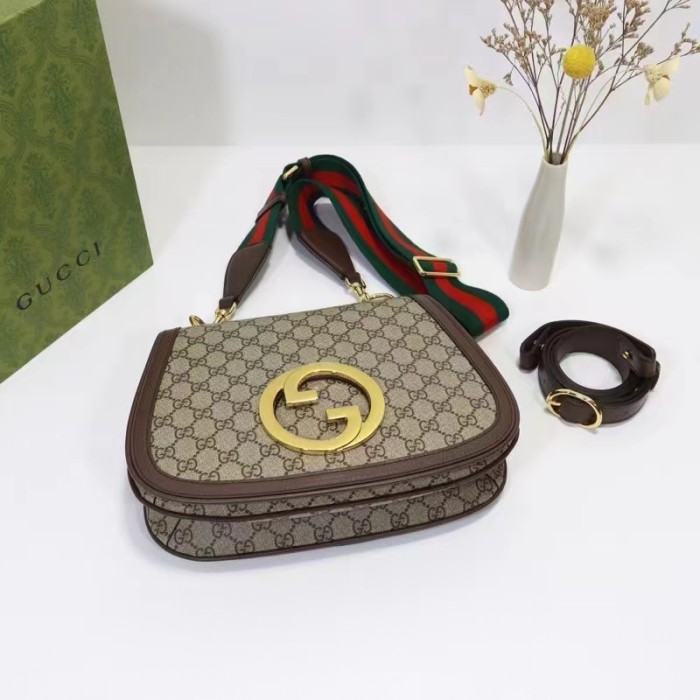 Gucci Women GG Blondie Medium Shoulder Bag Beige Ebony GG Supreme Canvas