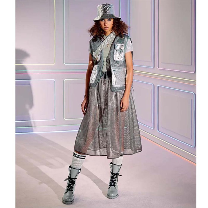 Dior Women 30 Montaigne Box Bag Gray Dior Oblique Jacquard