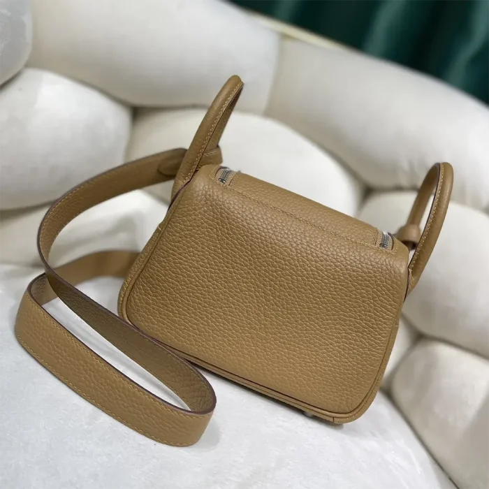 Hermes Women Lindy Mini 19 in Clemence Leather-Sandy/Silver