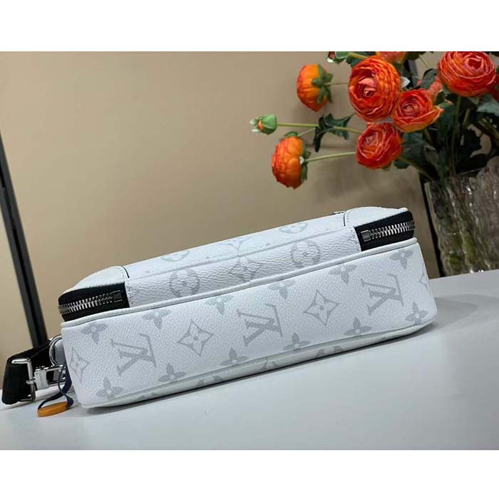 Louis Vuitton LV Unisex Alpha Messenger White Monogram Coated Canvas M31069