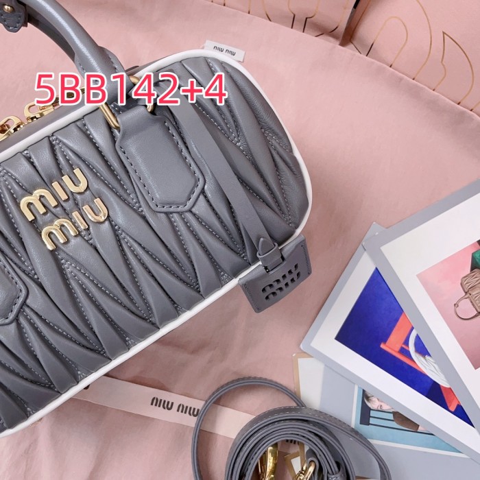 5BB142 MIU new bowling bag