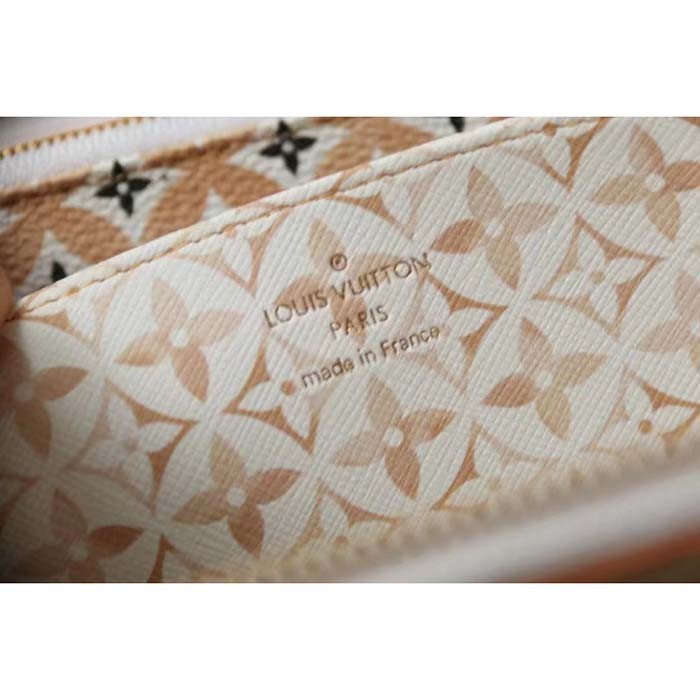 Louis Vuitton LV Unisex Zippy Wallet Beige Monogram Coated Canvas Zip Closure
