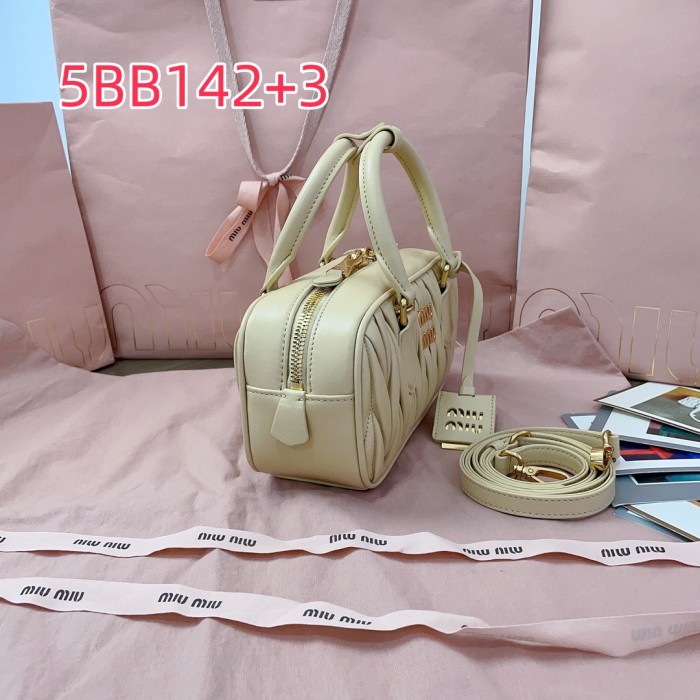 5BB142 MIU new bowling bag