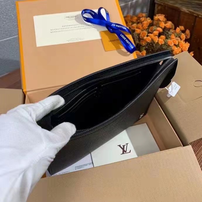 Louis Vuitton LV Unisex Pochette Voyage MM Black Taiga Cowhide Leather