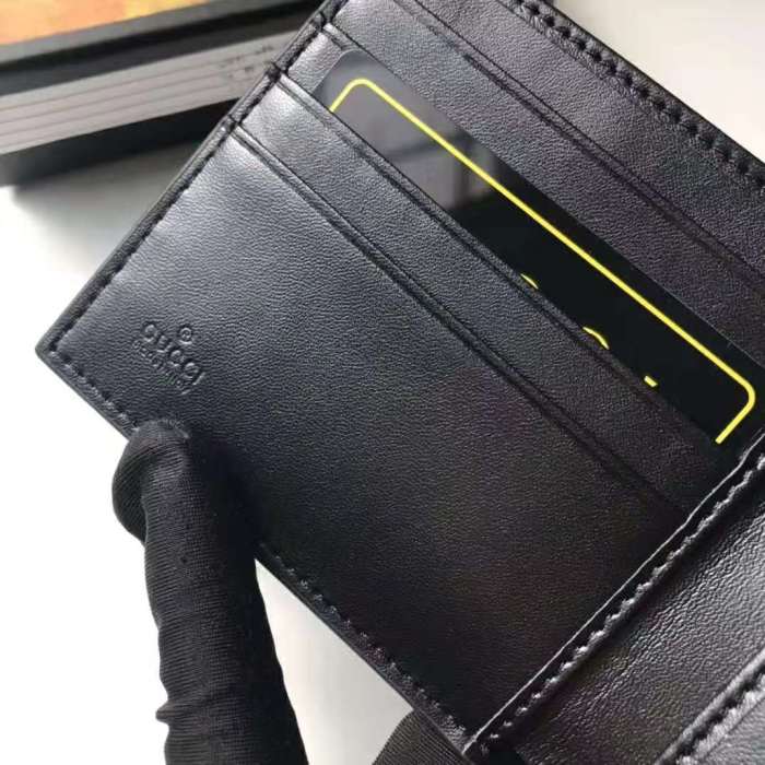 Gucci GG Men GG Wallet with Tiger Print in Black/Grey GG Supreme Canvas