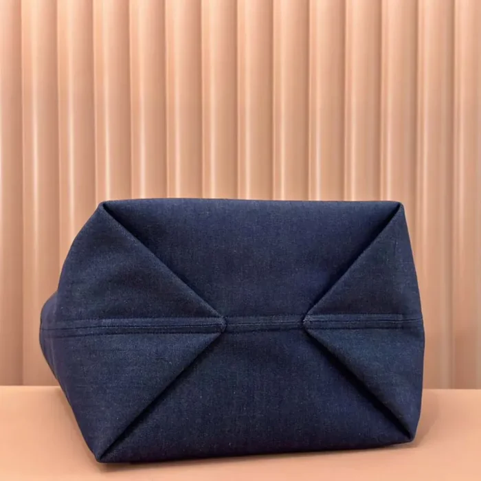 Gucci Women Totissima Medium Tote Bag 820481FAD3J8441