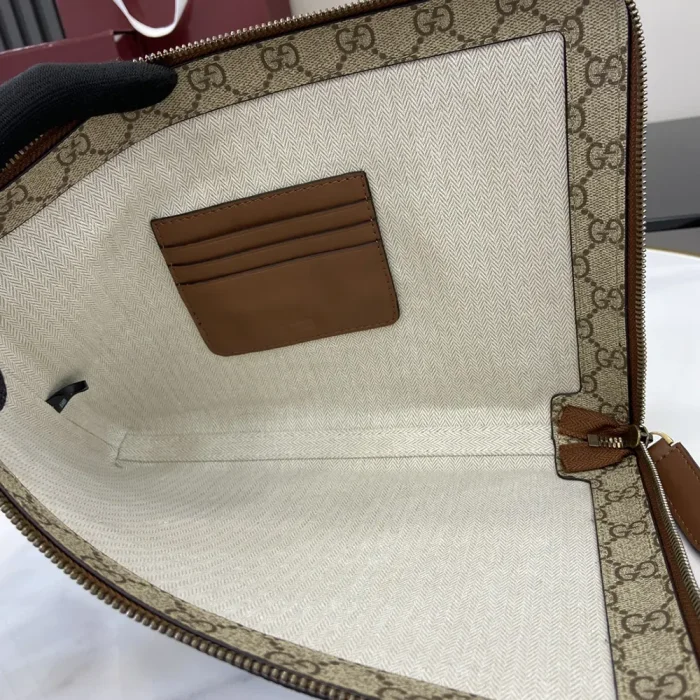 Gucci Unisex GG Emblem Small Business Case 821156FAED09786