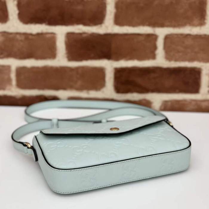 Gucci Women GG Super Mini Shoulder Bag Pale Green GG Leather Magnetic Closure